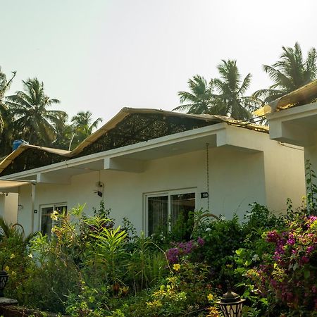 Whiteflower Resort Morjim Buitenkant foto