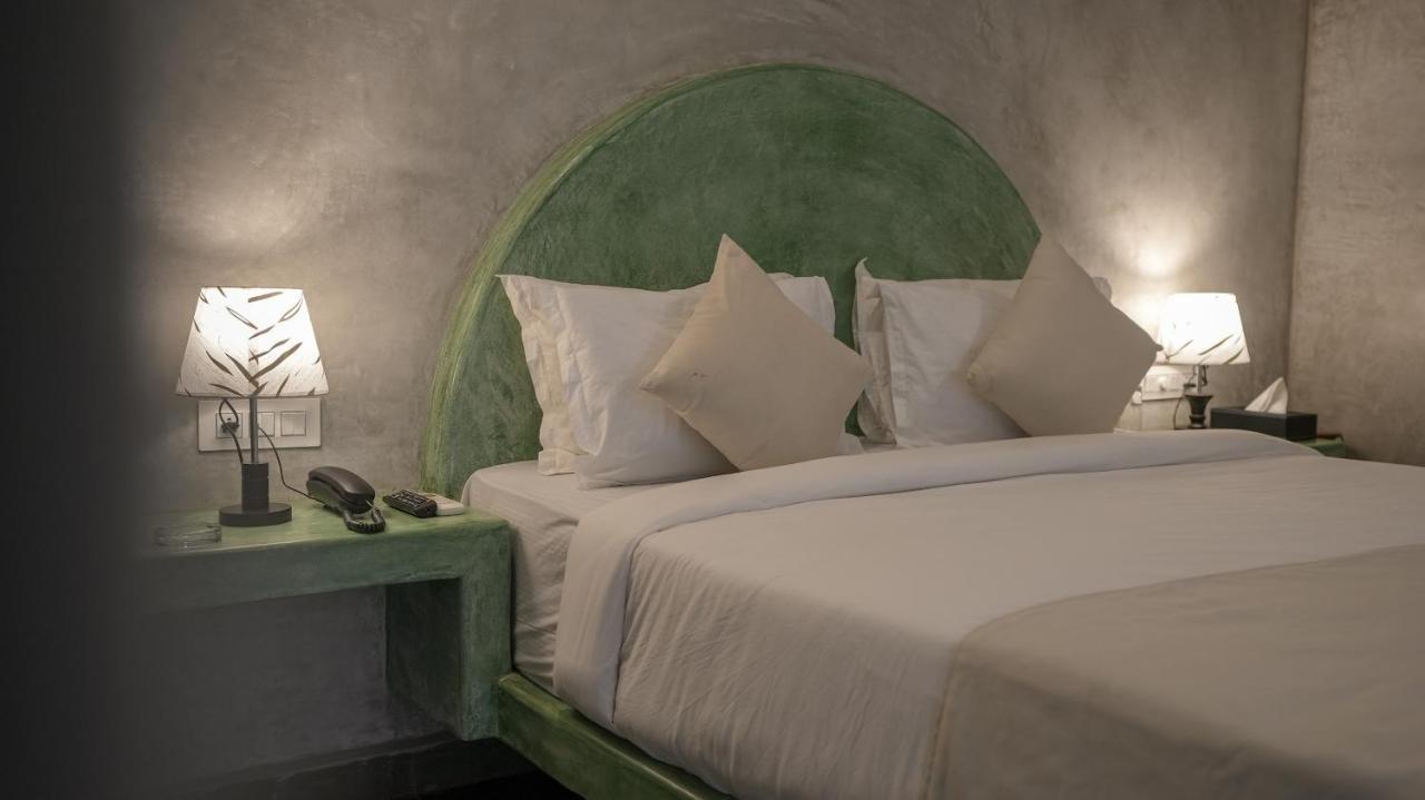 Whiteflower Resort Morjim Buitenkant foto