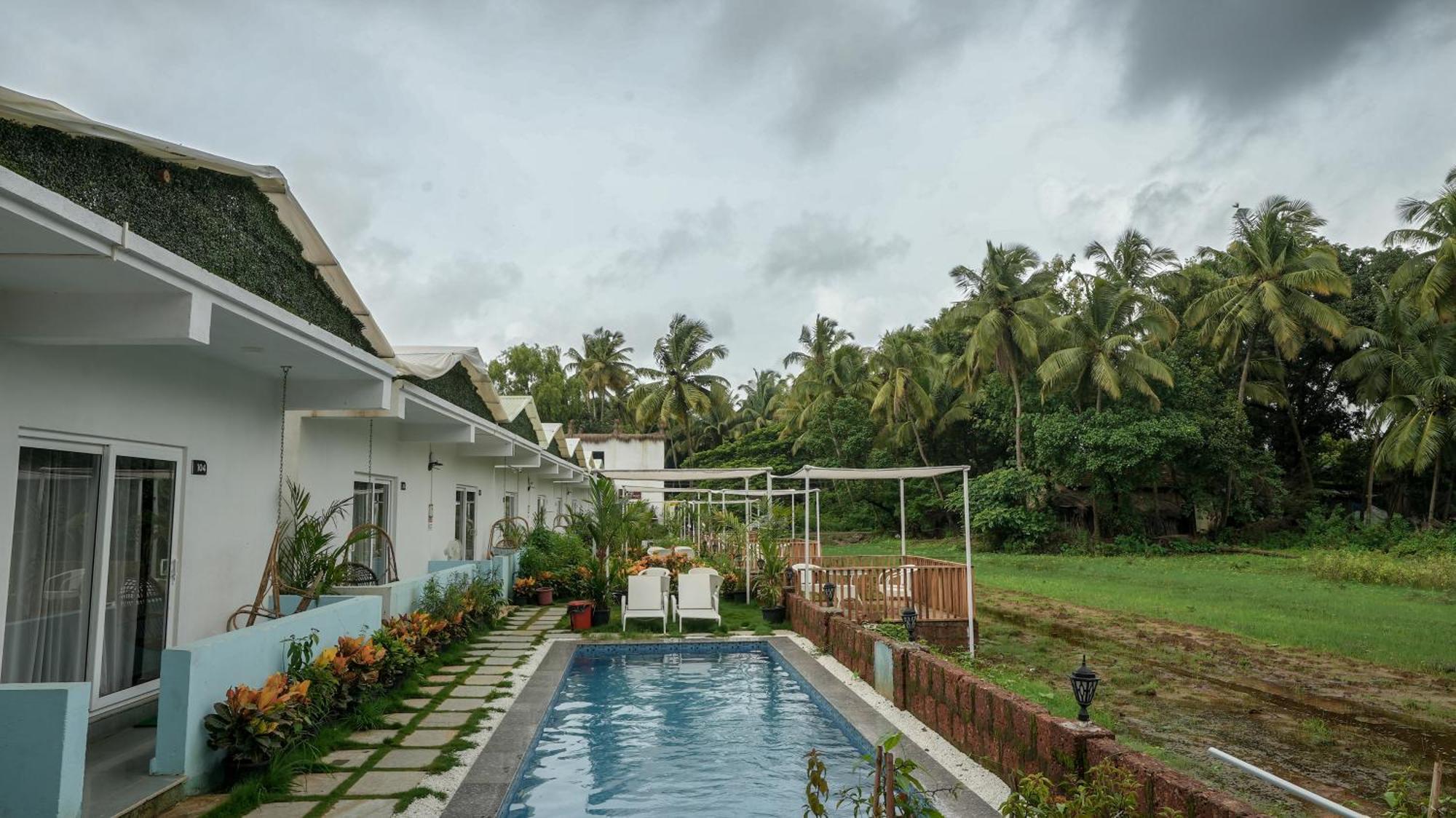 Whiteflower Resort Morjim Buitenkant foto